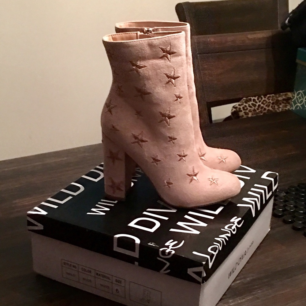 Brand New Star Heeled Boots Size 6 - Picture 1 of 8